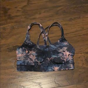 Lululemon sports bra